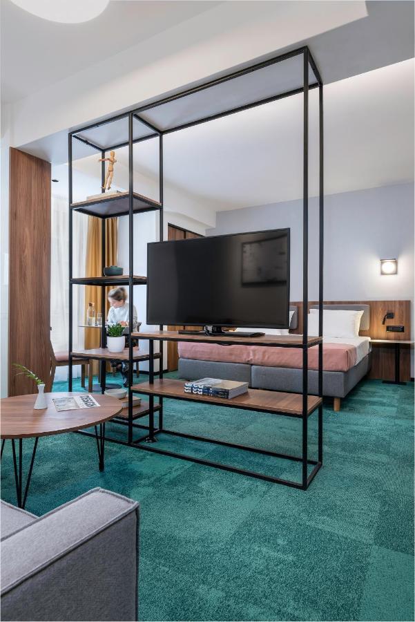 Hotel Tim'S Скопье Экстерьер фото