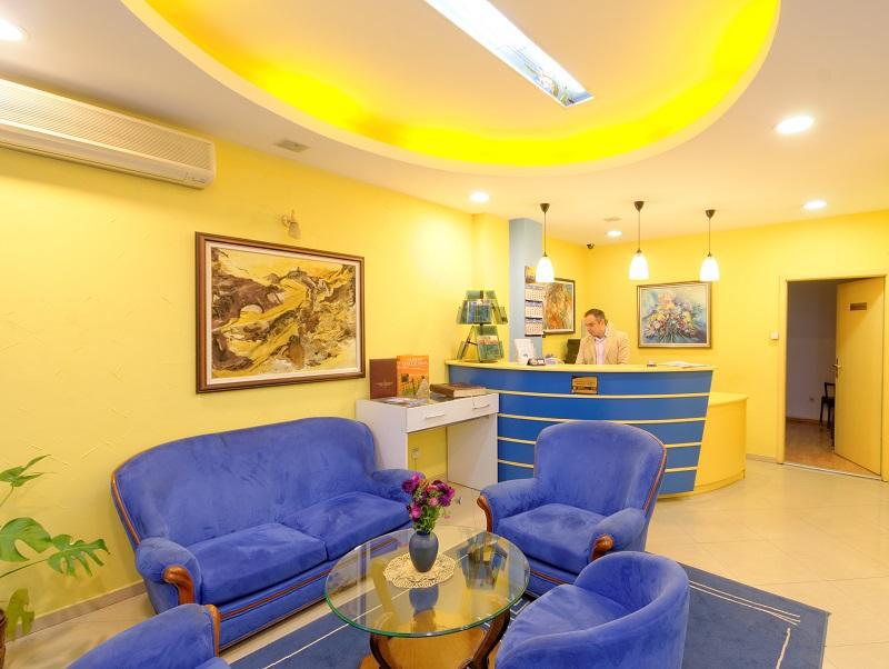 Hotel Tim'S Скопье Экстерьер фото