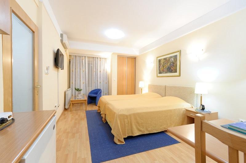 Hotel Tim'S Скопье Экстерьер фото