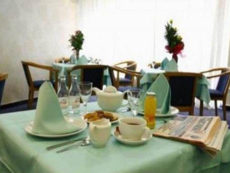 Hotel Tim'S Скопье Экстерьер фото