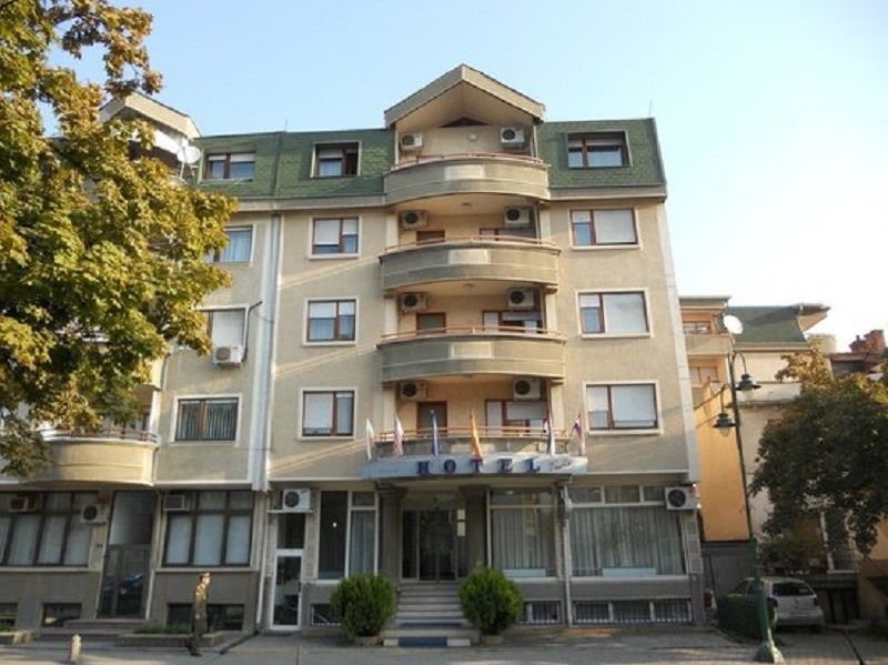 Hotel Tim'S Скопье Экстерьер фото